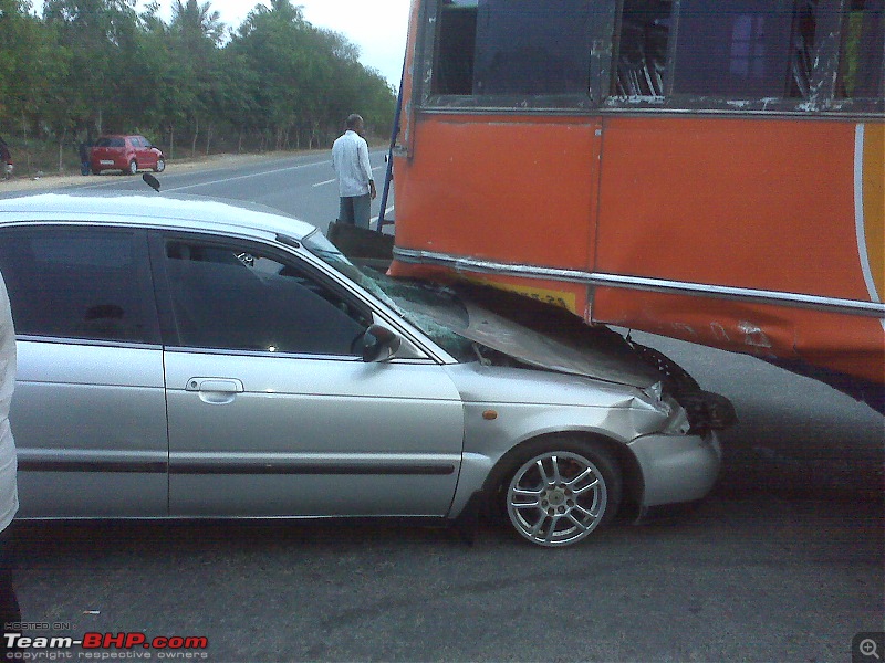 Accidents in India | Pics & Videos-baleno-rear-ending-bus-2.jpg