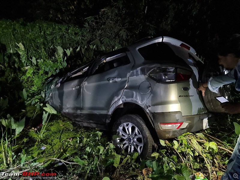 Ecosport toppled multiple times with none of the 6 airbags deployed-20211031_02593302.jpeg