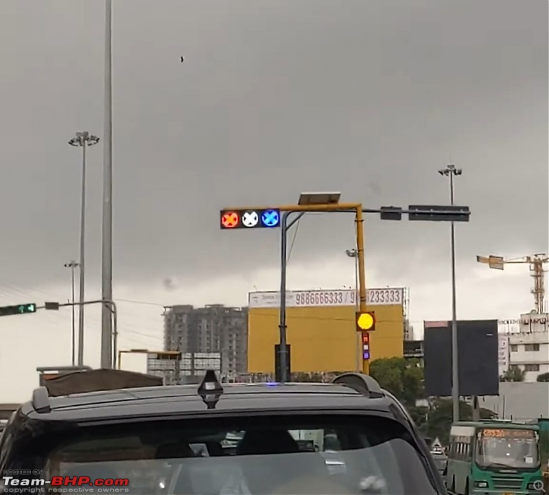 Blue & white blinking traffic lights in Bengaluru | What are they for?-traffic.jpg