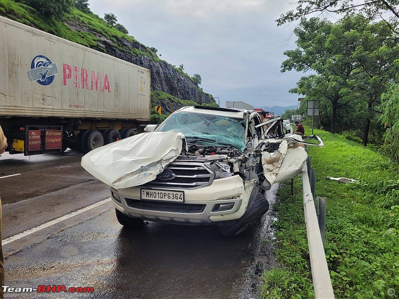 Accidents in India | Pics & Videos-vinayakmetecaraccidentdwr.jpeg