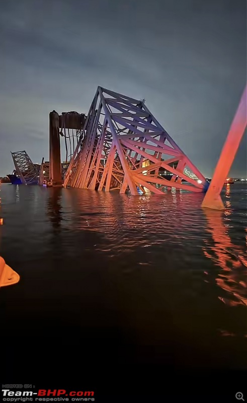 USA: Baltimore bridge collapses after cargo ship crashes into it-img_3406.jpeg