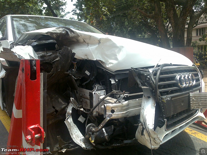 Pics: Accidents in India-03092010097.jpg
