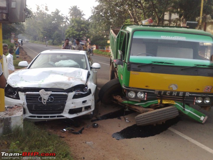 Accidents in India | Pics & Videos-audi-crash.jpg