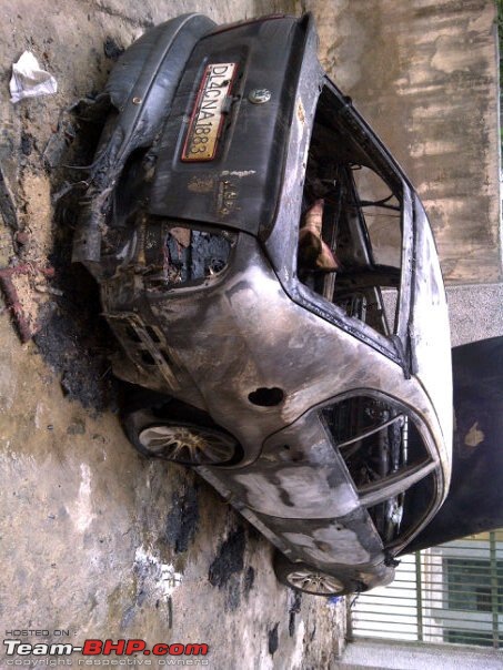 Accidents : Vehicles catching Fire in India-205469_1979791095380_1261249938_32444925_927861_n.jpg