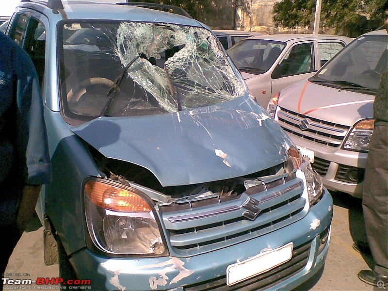 Pics: Accidents in India-175685_1584468172071_1246740360_31246535_5404805_o.jpg