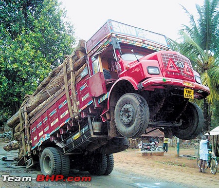 Accidents in India | Pics & Videos-telescopic-lorry.jpg