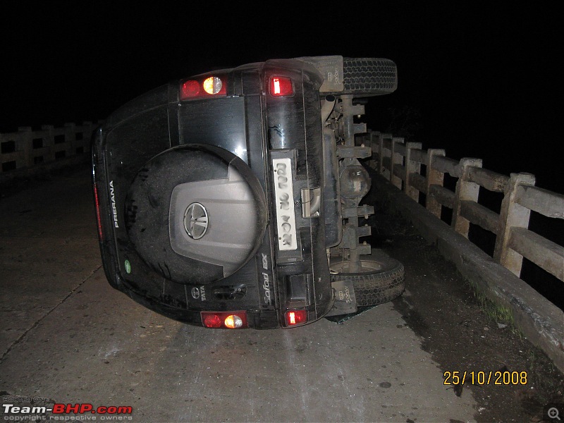 Safari accident : Toppled-img_1357.jpg