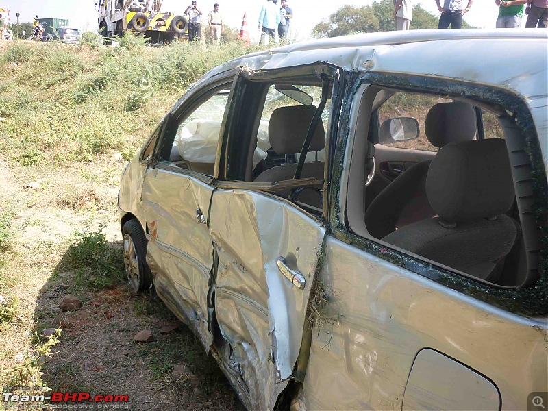 Toyota Fortuner crashes, Air bags did not deploy *EDIT* Another similar case Pg.7-p1020465.jpg