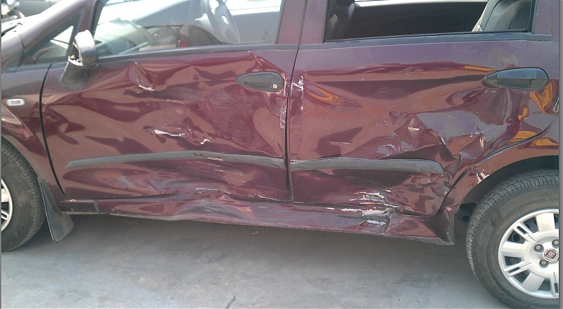 Fiat Punto Accident: B-pillar damage-dam.jpg