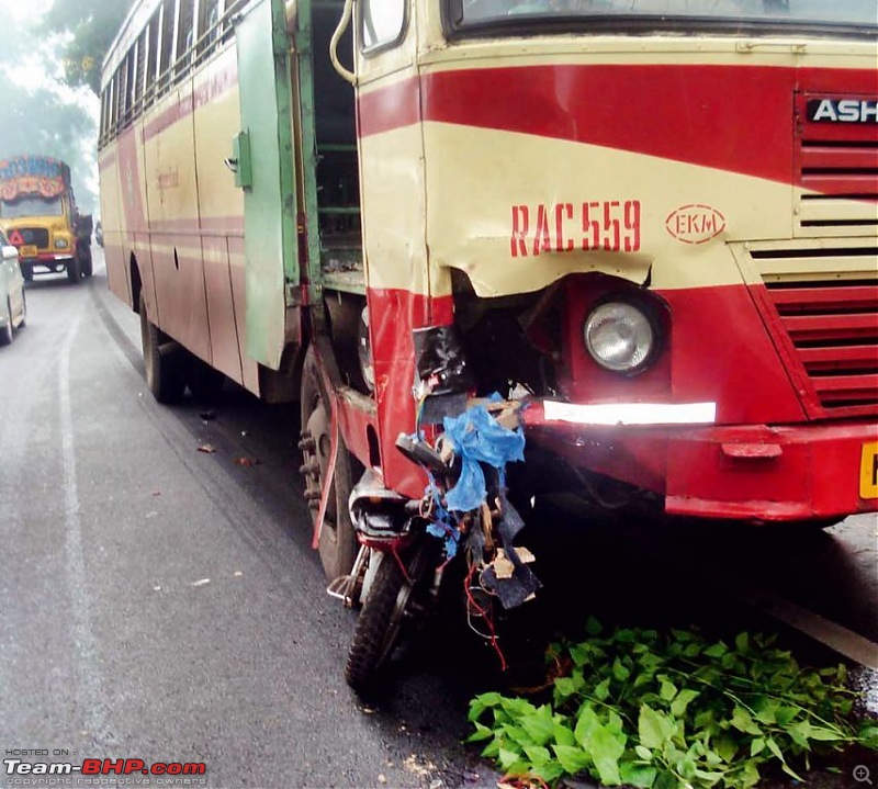 Accidents in India | Pics & Videos-chathannur-bike-accident-18-june-ksrtc.jpg