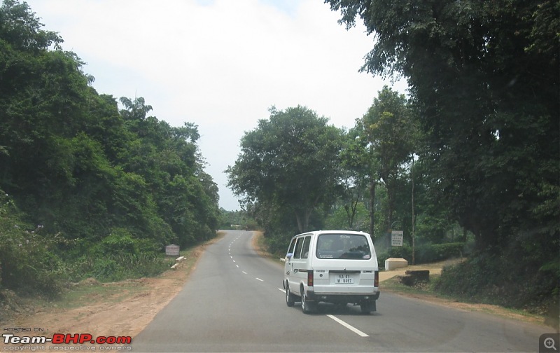 The art of travelling between Bangalore - Mangalore/Udupi-shiradi_10apr09_nearing-gundiya.jpg