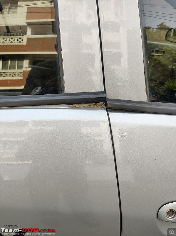 Feedback on different Self Drive rental agencies-santro-right-rear-side-window.jpg