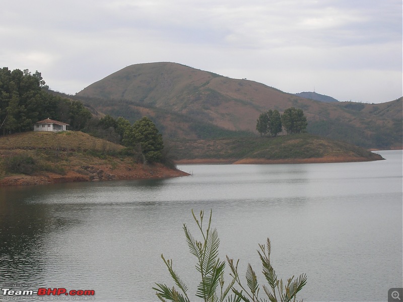 Ooty, Upper bavani, western catchment point-dscn2944.jpg