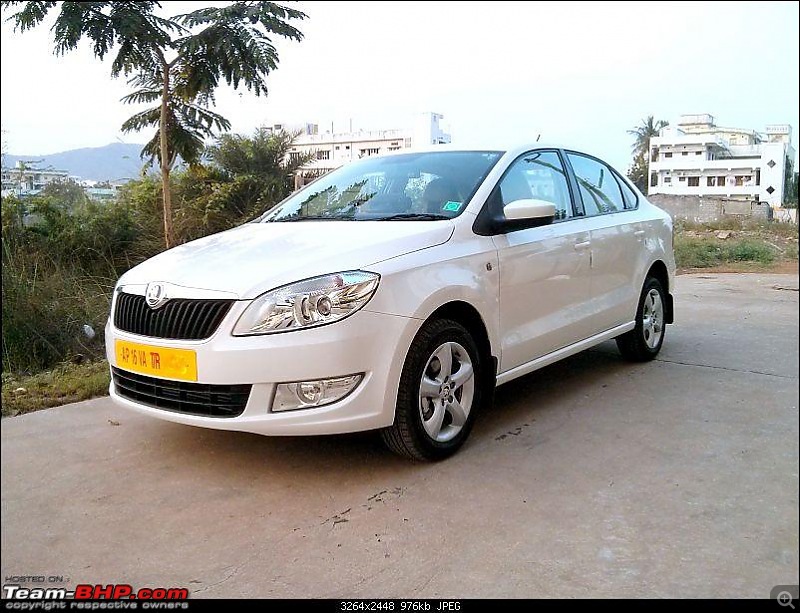 Pictorial Comparison: Maruti Ciaz vs City, Verna, Vento, Rapid, Linea, Fiesta & Manza-2.jpg