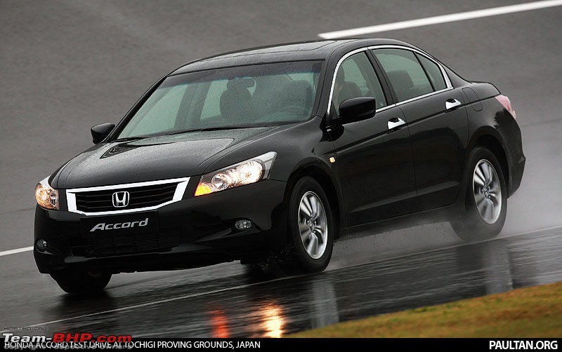 Pre-owned sedan: Honda Accord vs Toyota Corolla Altis-honda_accord_tochigi_1_large.jpg