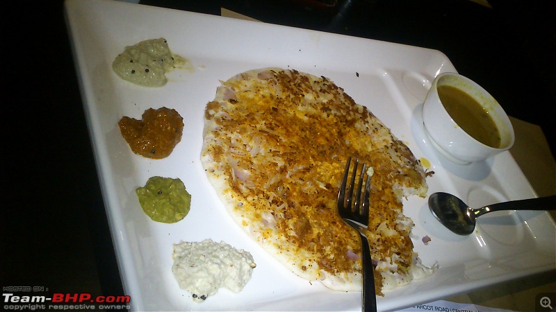 A Guide: Eating out in Hyderabad/Secunderabad/Cyberabad-uthappam.jpg