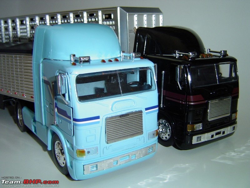 The Scale Model Thread-truckfreightliners1.jpg