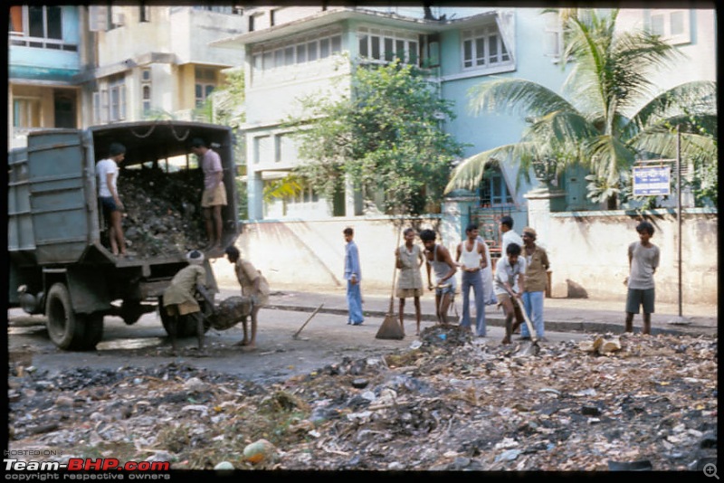 Pictures of Bombay from the 70's & 80's-india0721-garbage-collection-strike.jpg