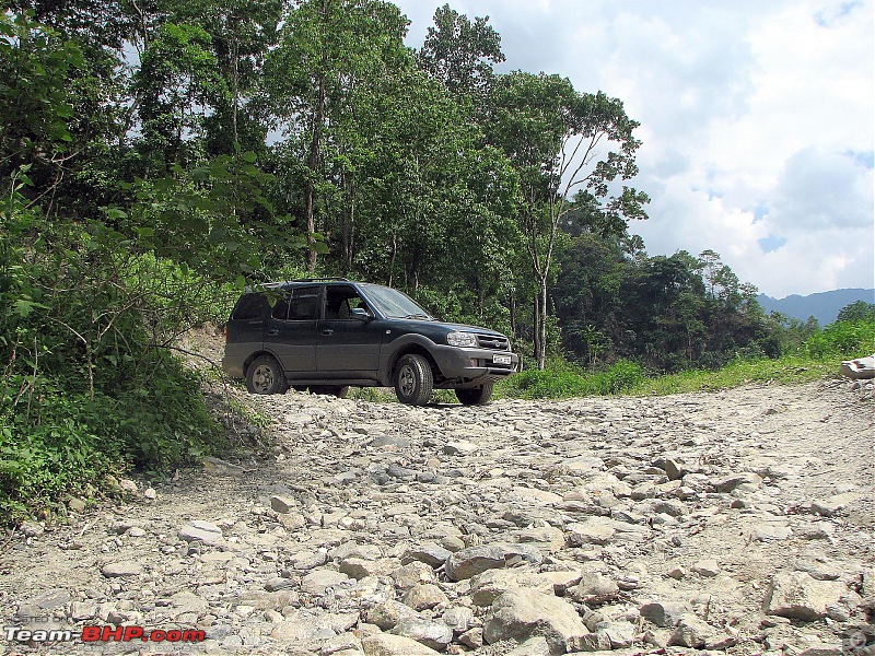 All Tata Safari Owners - Your SUV Pics here-img_2868ee.jpg