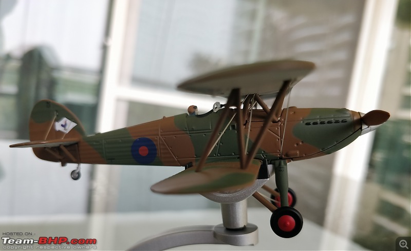 Scale Models - Aircraft, Battle Tanks & Ships-hawker-hart-1.jpg