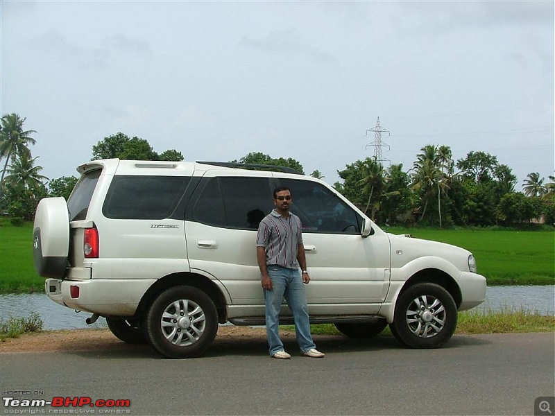 All Tata Safari Owners - Your SUV Pics here-dscf8847-large.jpg