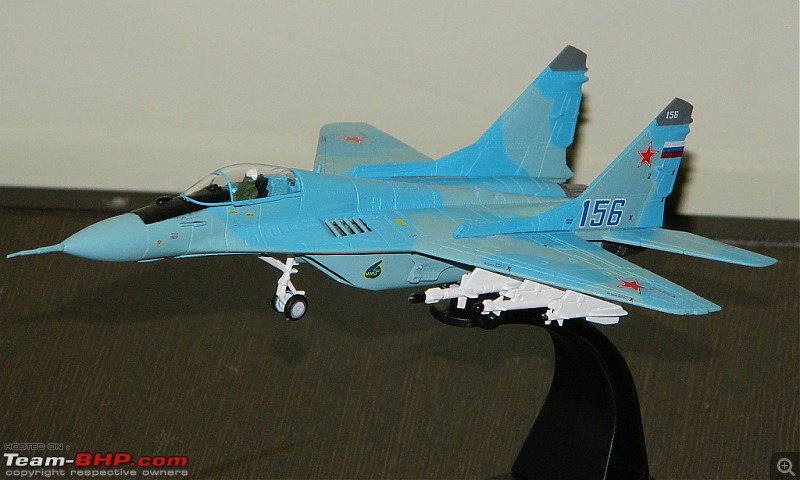 Scale Models - Aircraft, Battle Tanks & Ships-mig1.jpg