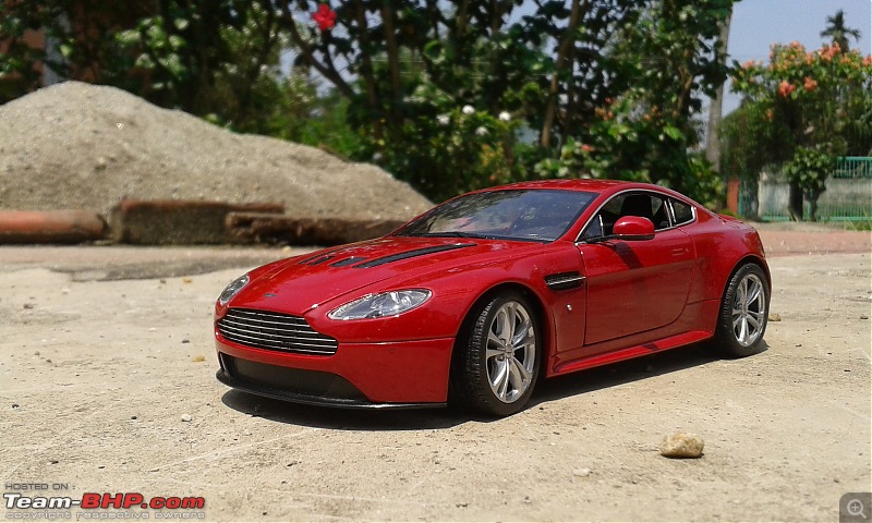 The Scale Model Thread-car-v12-vantage.jpg