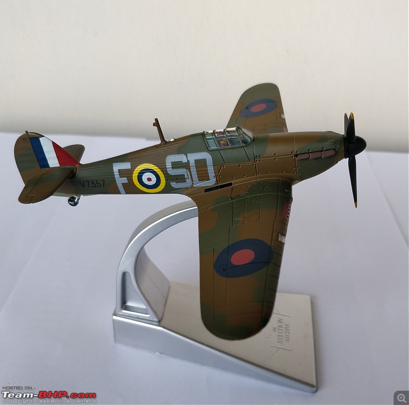 Scale Models - Aircraft, Battle Tanks & Ships-hawker-hurricane-5.jpg