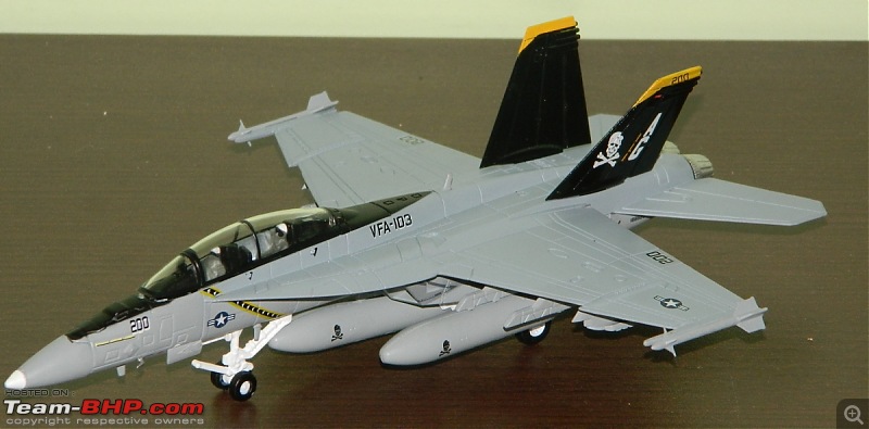 Scale Models - Aircraft, Battle Tanks & Ships-f18f_4.jpg