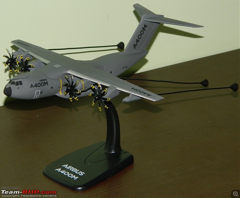 Scale Models - Aircraft, Battle Tanks & Ships-a400_1.jpg