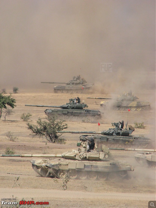 Scale Models - Aircraft, Battle Tanks & Ships-ia_t90_in_action.jpg
