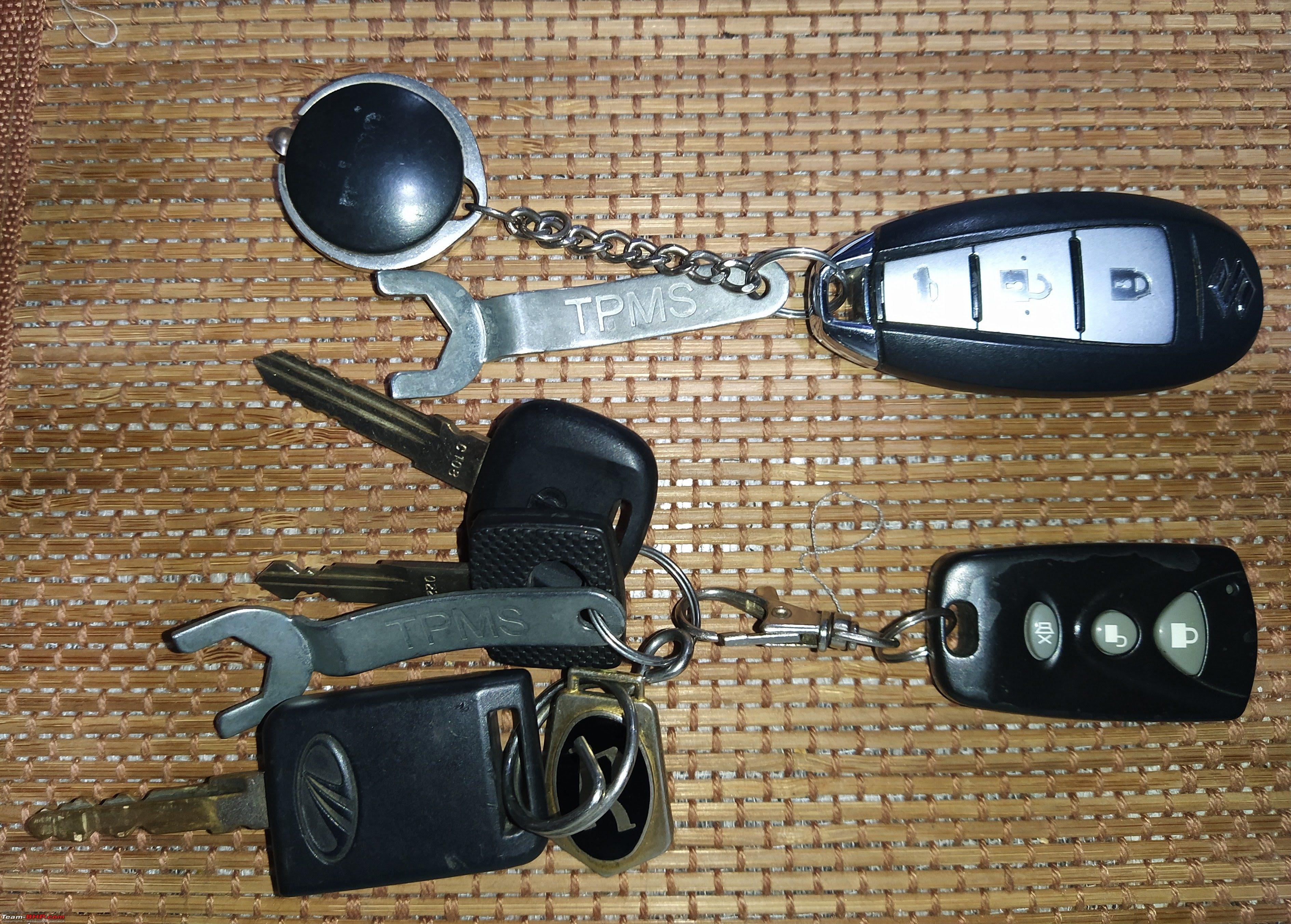 Why You Shouldn't Attach Any Other Keys to Your Ignition Key - Reader's  Digest