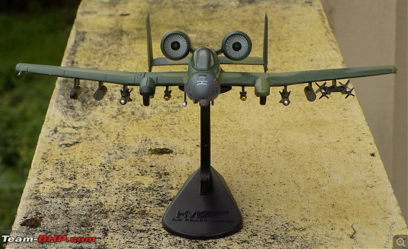 Scale Models - Aircraft, Battle Tanks & Ships-a1012.jpg