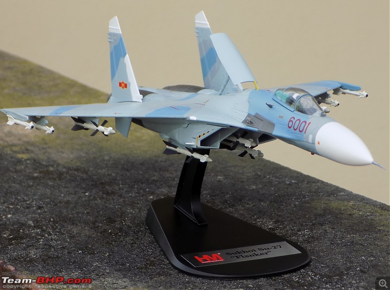 Scale Models - Aircraft, Battle Tanks & Ships-su27_if_1.jpg