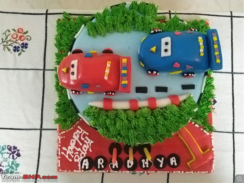 Birthday cakes with car & bike themes-img_20190626_182122.jpg
