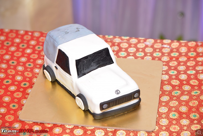 Birthday cakes with car & bike themes-asj_4676.jpg