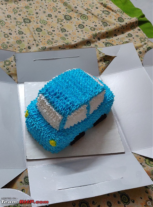 Birthday cakes with car & bike themes-3.jpg