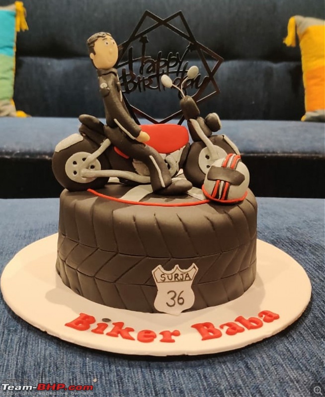Birthday cakes with car & bike themes-cake.jpg