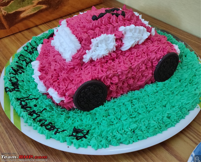Birthday cakes with car & bike themes-img_20210218_234700.jpg