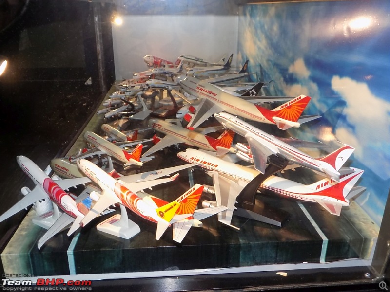 Scale Models - Aircraft, Battle Tanks & Ships-cab_12_civ_closeup2.jpg
