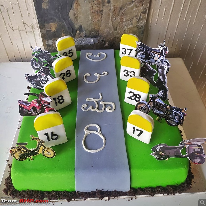 Birthday cakes with car & bike themes-img20210403wa001001.jpeg