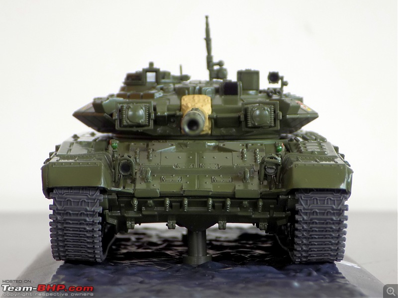 Scale Models - Aircraft, Battle Tanks & Ships-t90_3.jpg