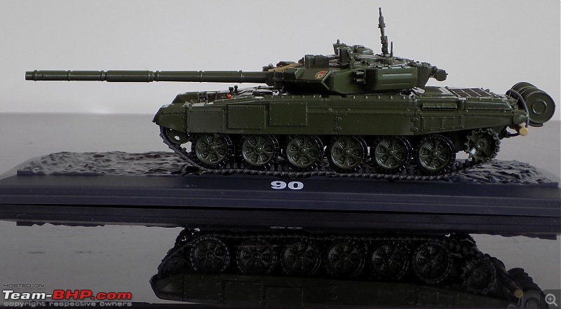 Scale Models - Aircraft, Battle Tanks & Ships-t90_8.jpg