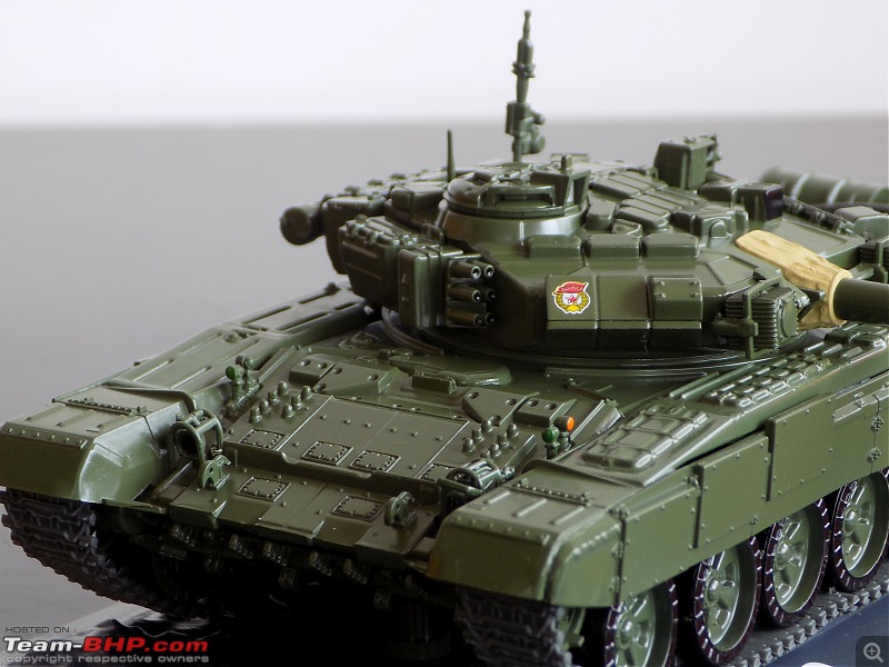 Scale Models - Aircraft, Battle Tanks & Ships-t90_9.jpg