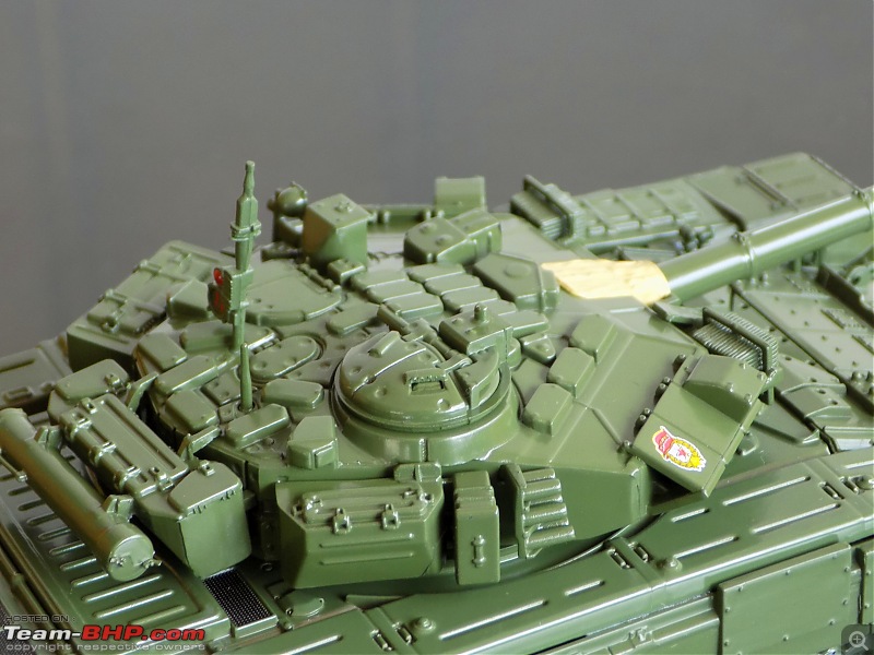 Scale Models - Aircraft, Battle Tanks & Ships-t90_13.jpg