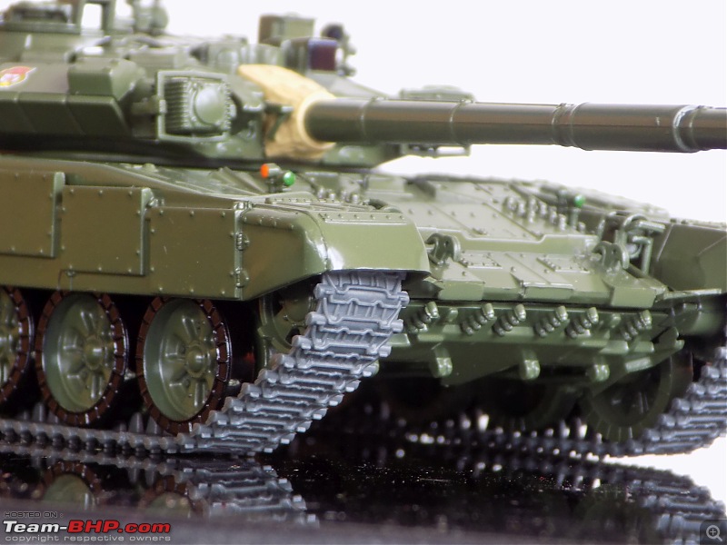 Scale Models - Aircraft, Battle Tanks & Ships-t90_14.jpg