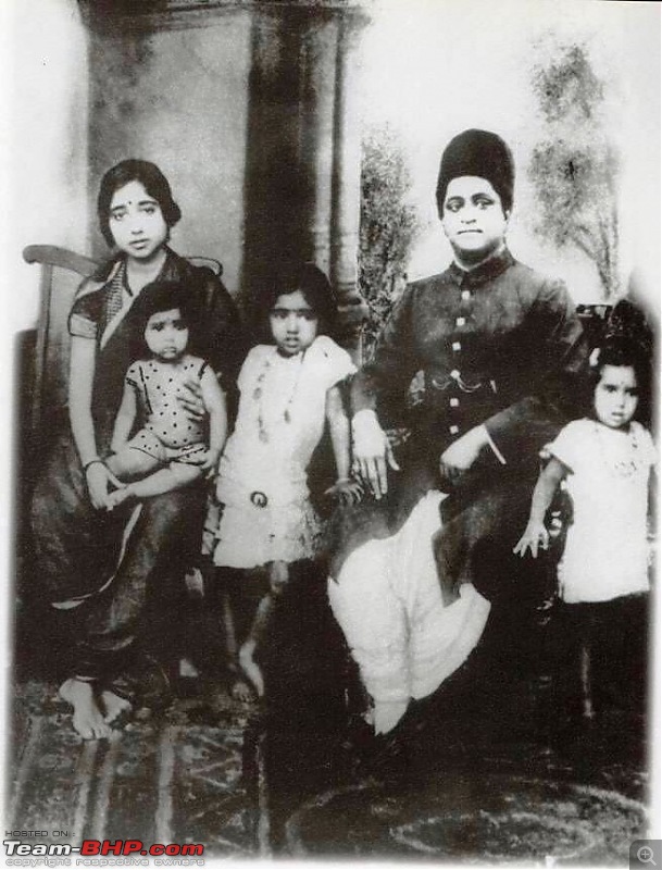 Lata Mangeshkar - End of an era-lata-mangeshkar-parents-ashab.-meena-1934.jpg