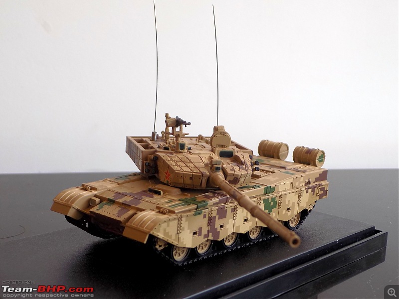 Scale Models - Aircraft, Battle Tanks & Ships-99_2.jpg