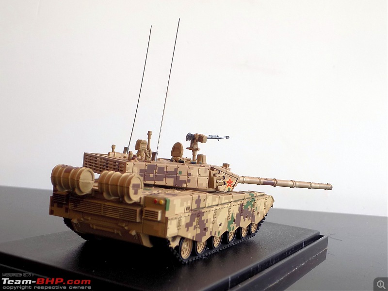 Scale Models - Aircraft, Battle Tanks & Ships-99_4.jpg