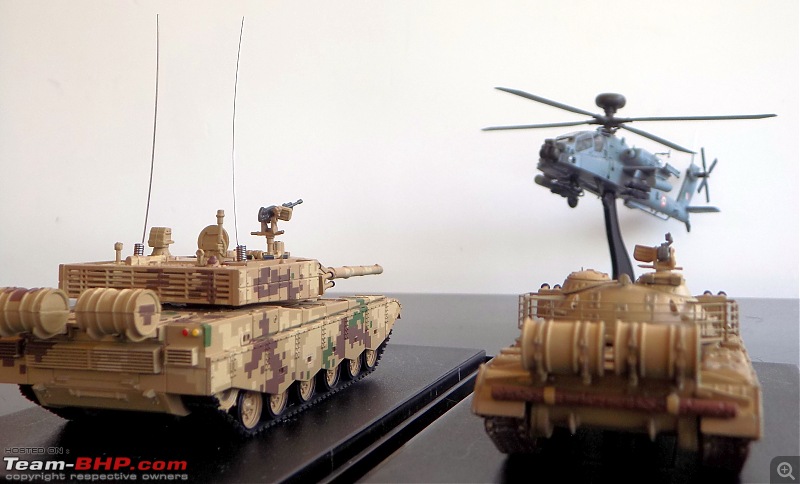 Scale Models - Aircraft, Battle Tanks & Ships-apachet_4.jpg